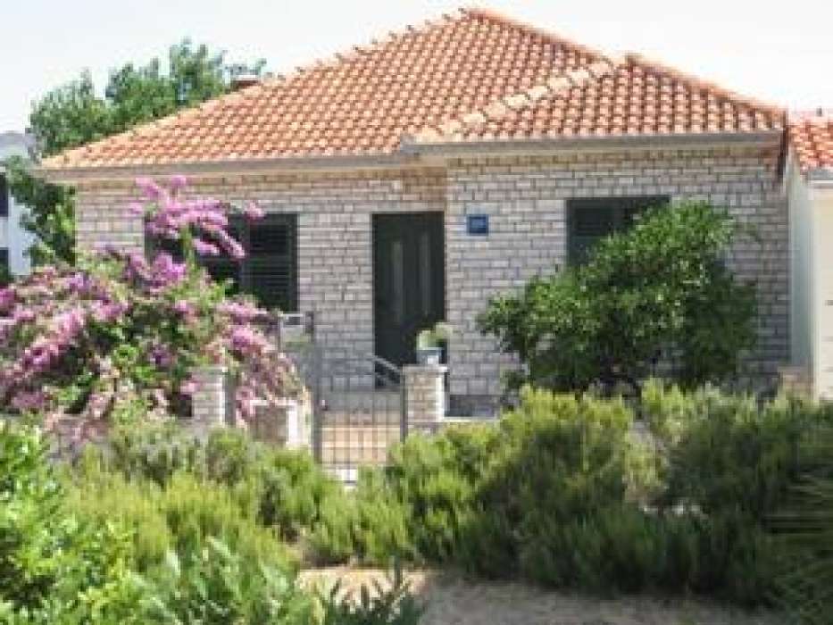 APARTMANI JADRANKA ROJE